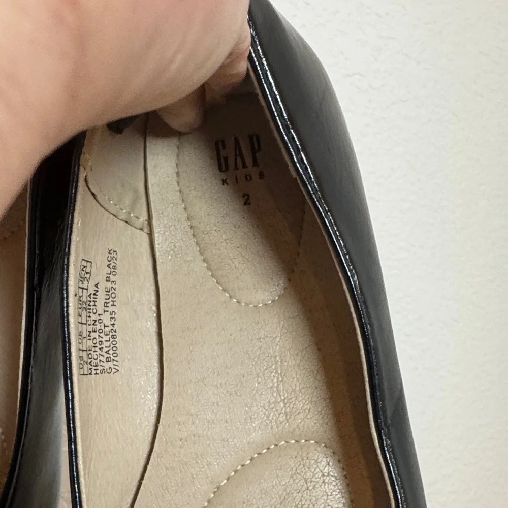 GAP Black Girls' Patent Ballet Flats with Bow
